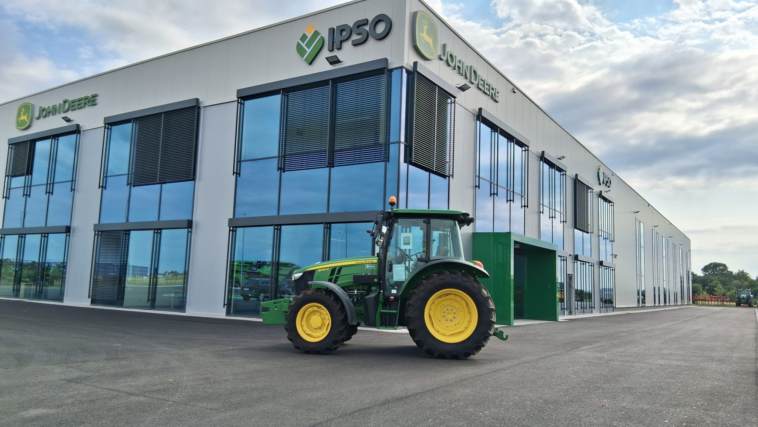 John Deere 5090M